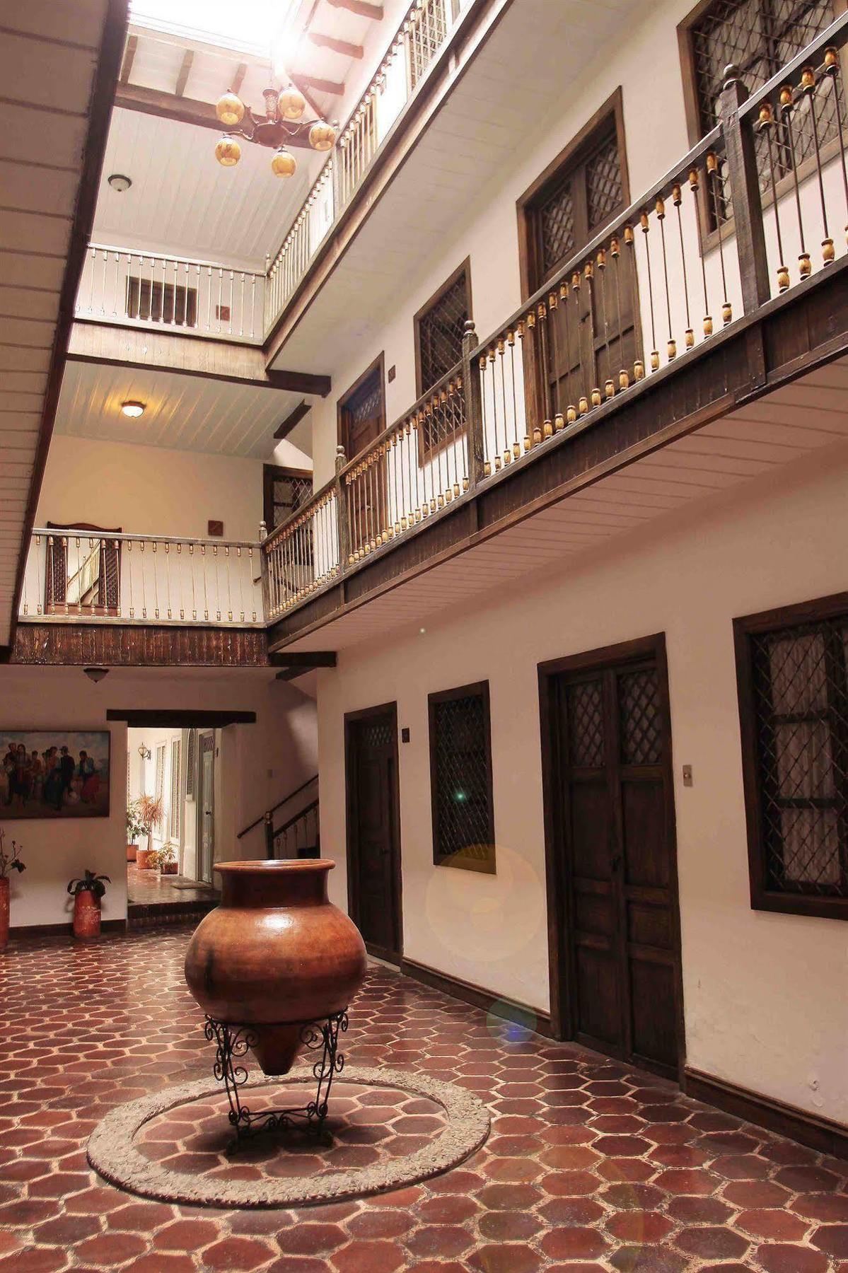 Hotel Inca Real Куэнка Экстерьер фото